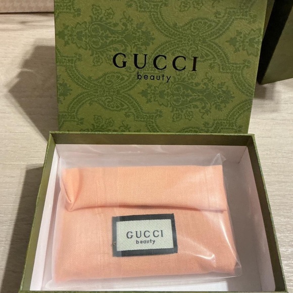 Gucci Soft Pink Hair Comb main image 5